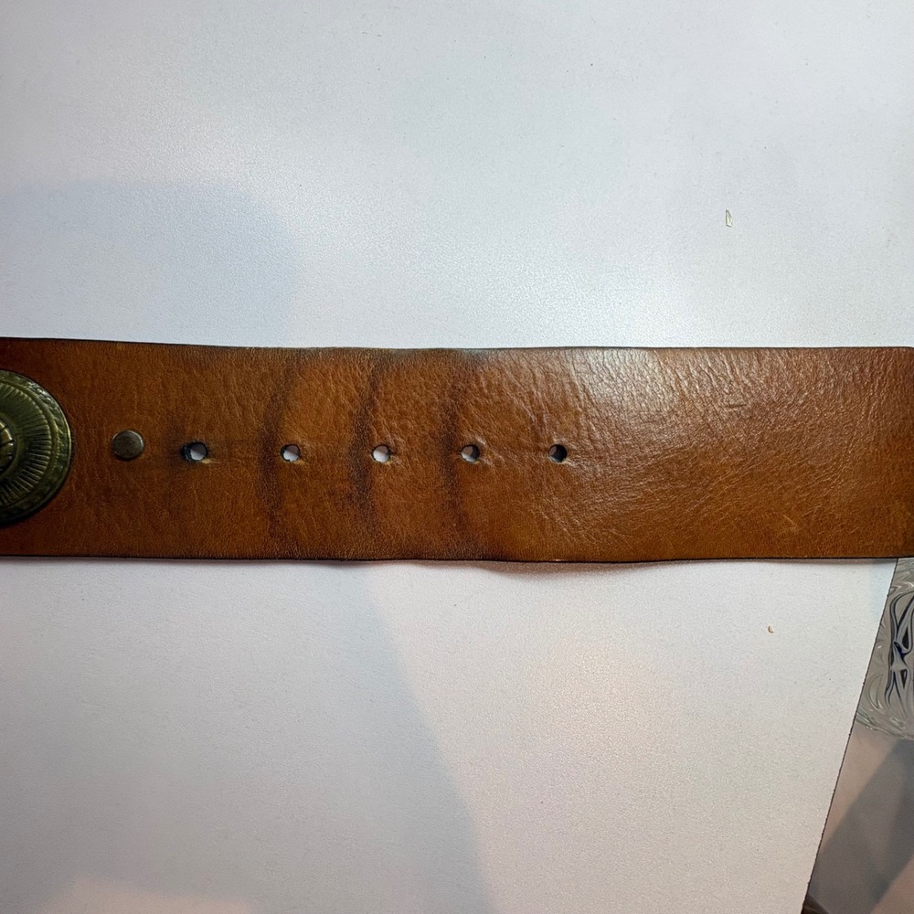♾️Vintage Brown Leather Wide Waist Belt Western Boho Brass Medallion Studded♾️ - Picture 6 of 10